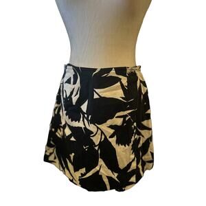 Cache Vintage Black & White Abstract Tropical Floral Wrap Skort, Women's Size 8